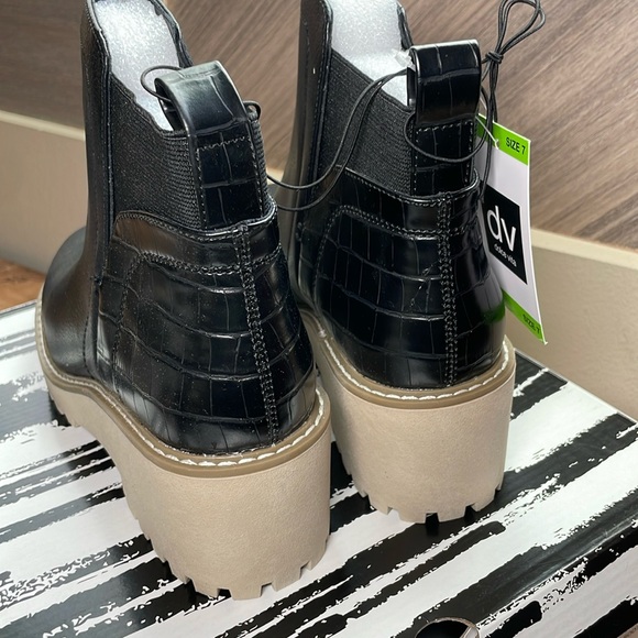 Dolce Vita Rielle Chelsea Wedge Boots black NWB size 7 - Picture 4 of 6